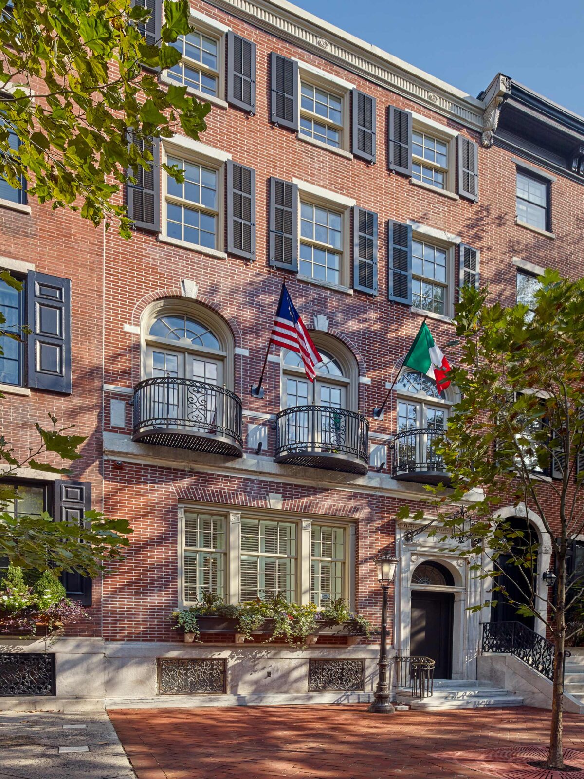 Vague Rittenhouse Residence